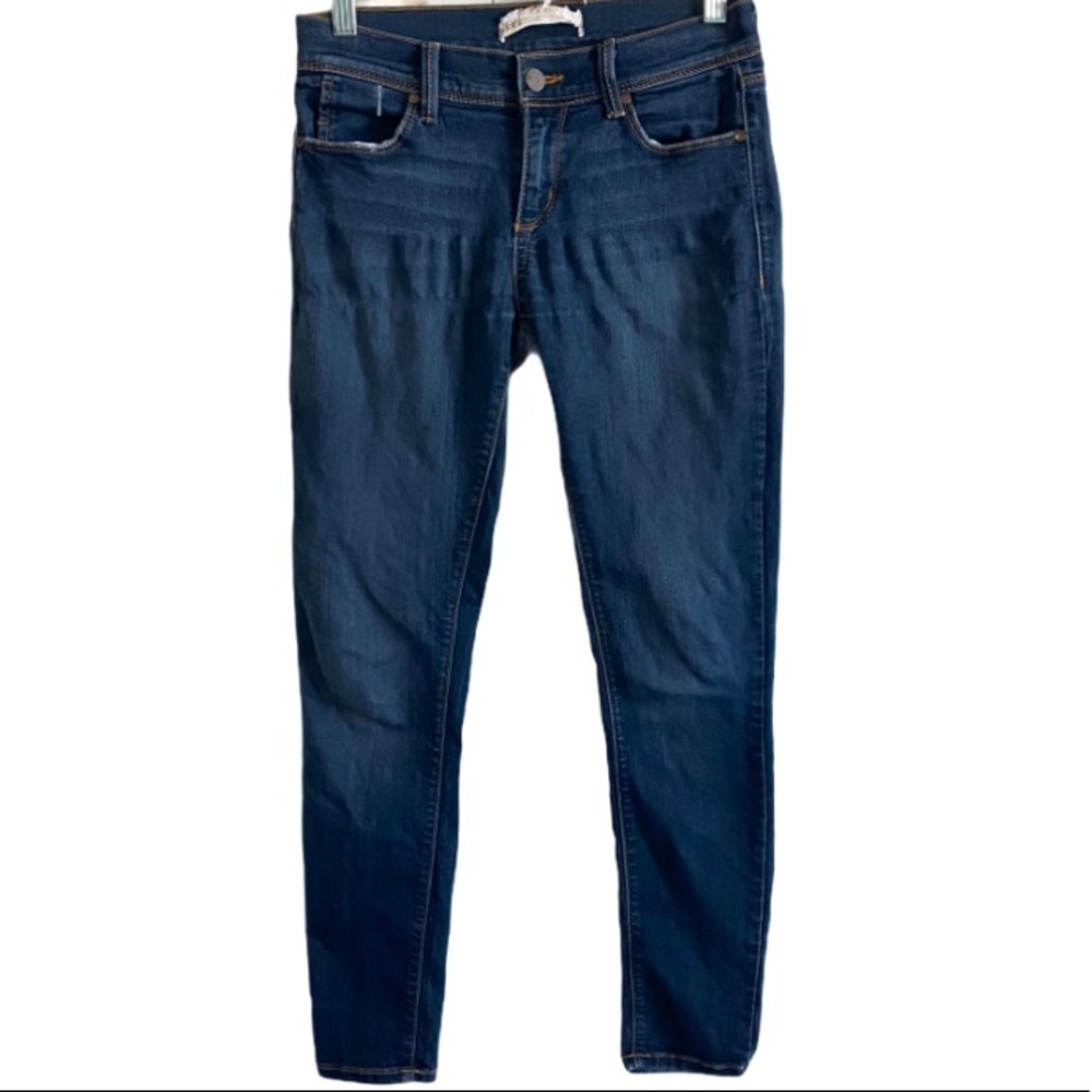 Free People distressed medium wash skinny jeans 26
